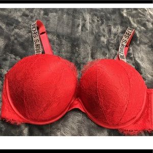 Victoria Secret 38d red lace very sexy embellished